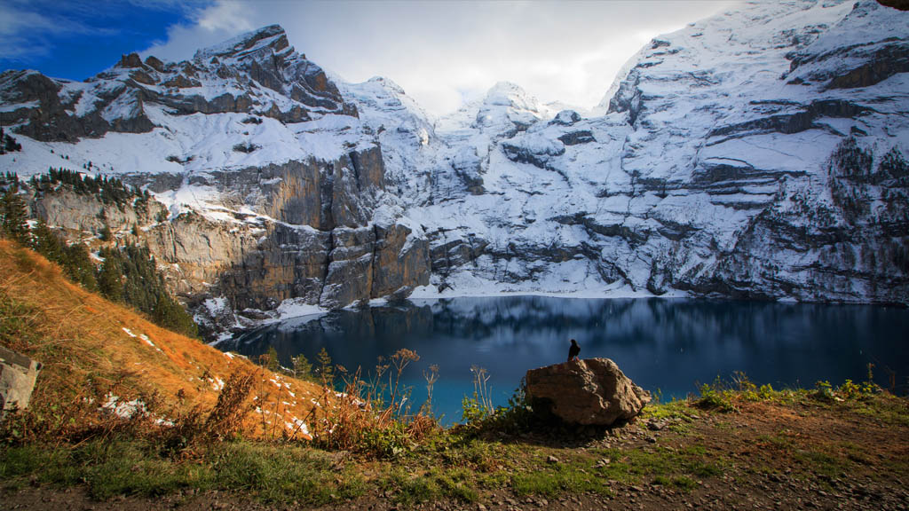 Oeschinen Lake really began to liven up as the morning subsided, with a view from the path leading up from the lakeside